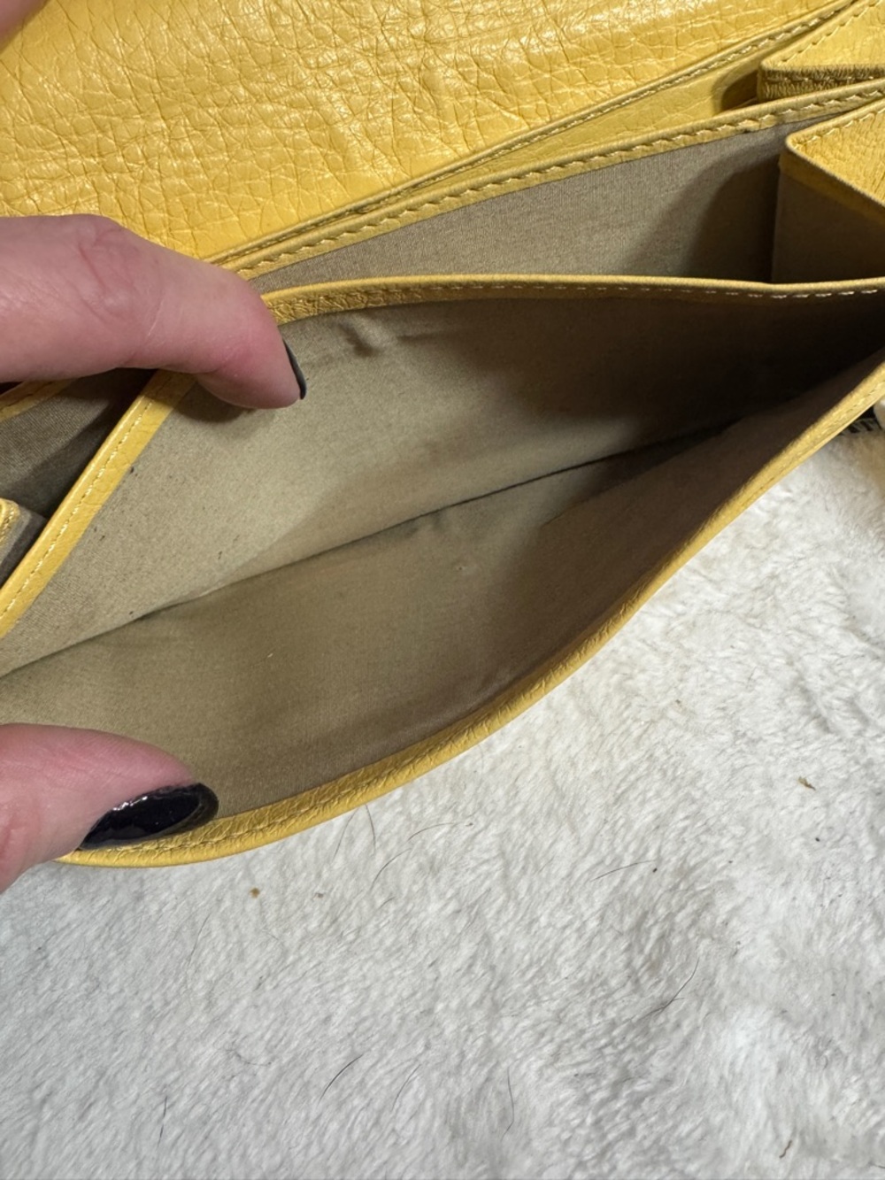 GUC Chloé Alice Long Wallet in Holly Berry W/Dust bag and tags - Picture 4 of 10